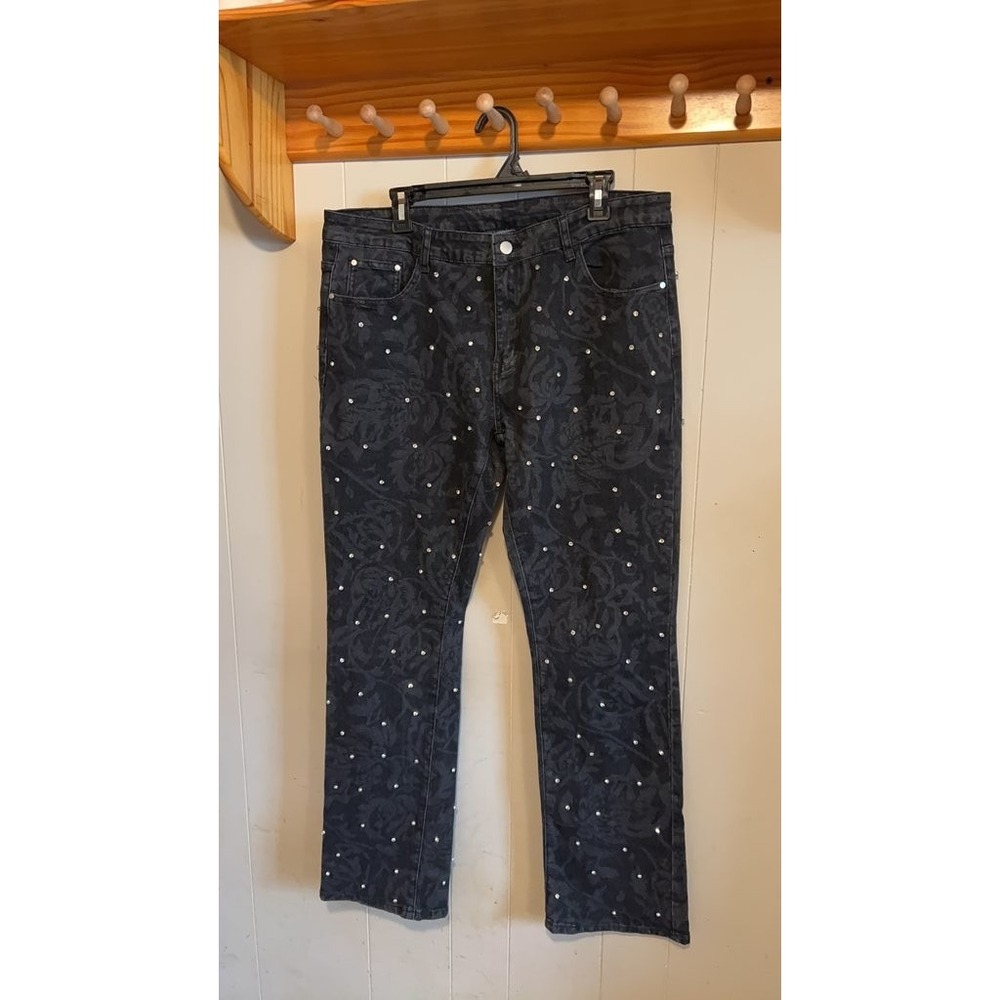 Black Embellished Floral Pattern Jeans